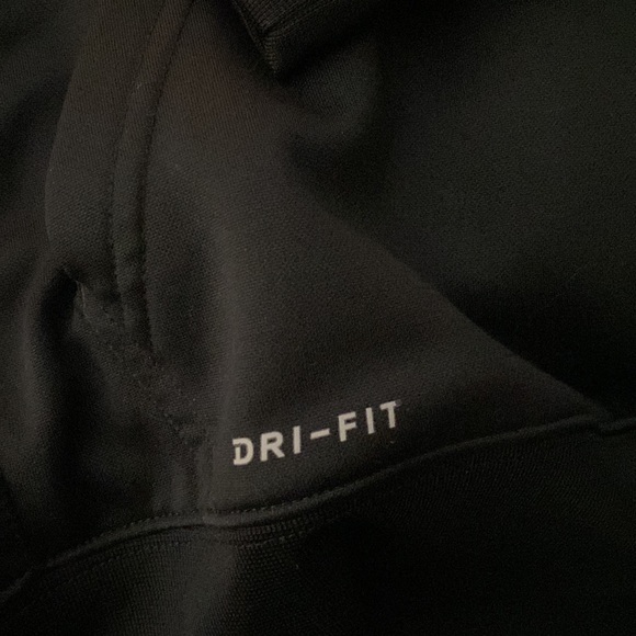 Nike hoodie dry fit size large (youth) - Picture 3 of 4